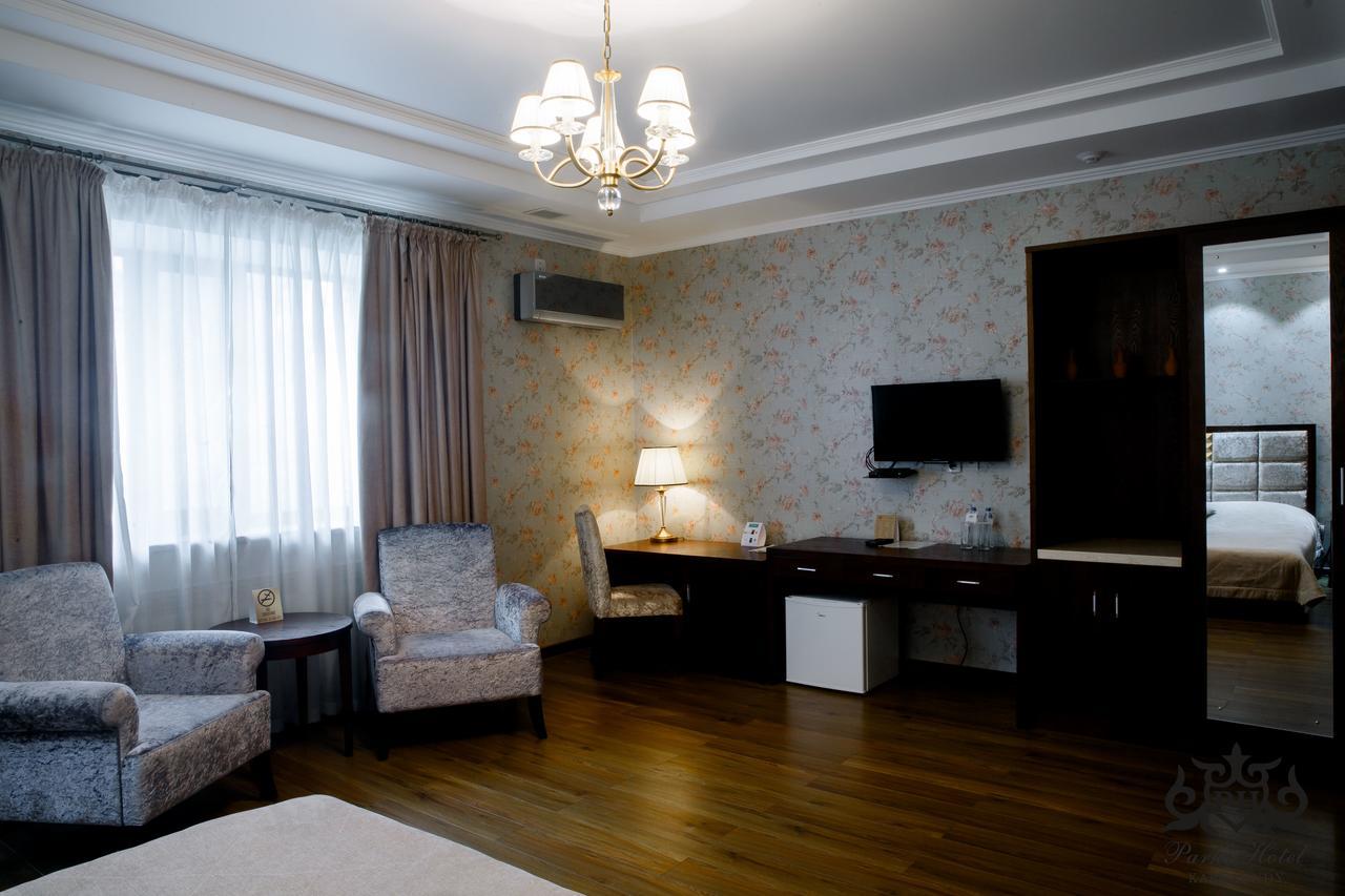 Park Hotel Karagandy Dış mekan fotoğraf