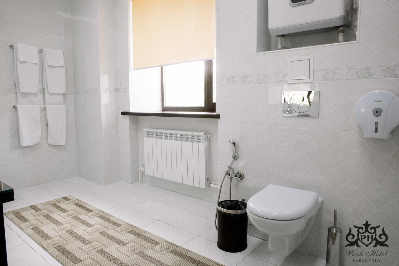 Park Hotel Karagandy Dış mekan fotoğraf