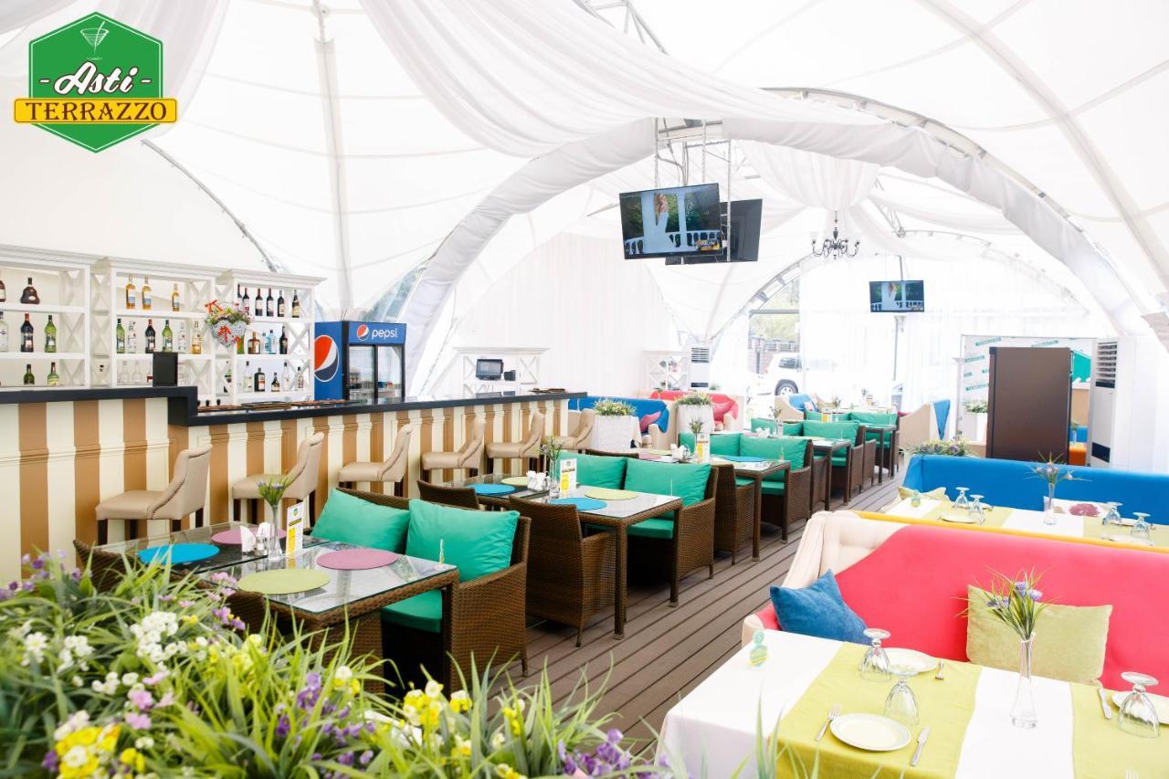 Park Hotel Karagandy Dış mekan fotoğraf
